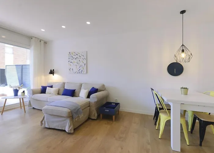 Lets Holidays With Big Terrace In Tossa Appartamento