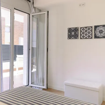 Lets Holidays With Big Terrace In Tossa Daire *