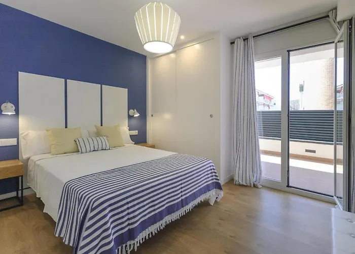 Lets Holidays With Big Terrace In Tossa Апартаменты Тосса-де-Мар